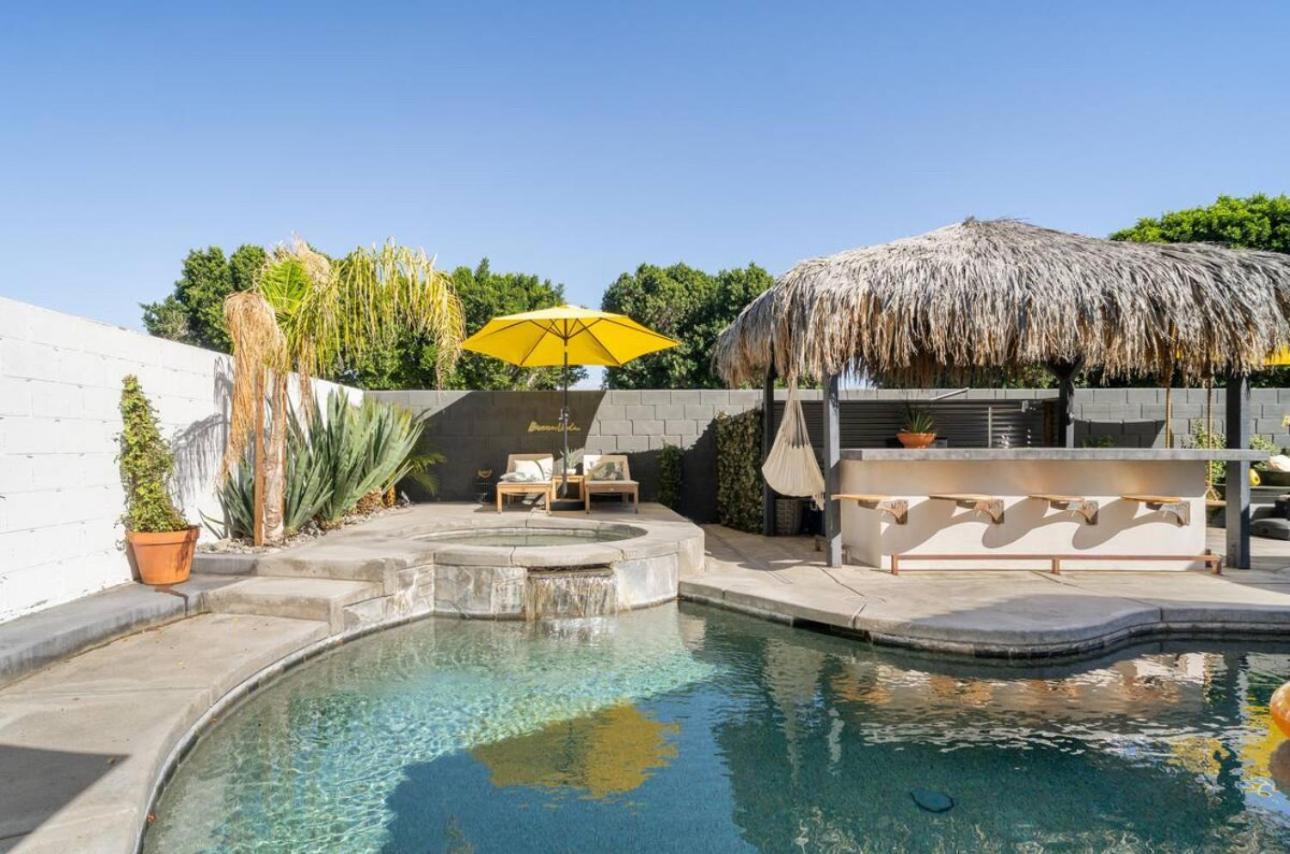 Desert Paradise Salt Water Pool & Spa 1 Mile To Coachella Fest Indio Kültér fotó